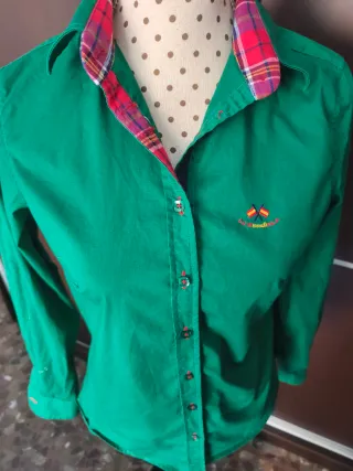 Camisa verde con detalles cuadros