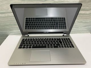 Portátil Asus Táctil Intel Core i7