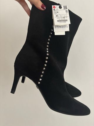 Botín Zara Piel/Ante Negro Tachuelas Talla 40