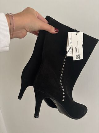 Botín Zara Piel/Ante Negro Tachuelas Talla 40