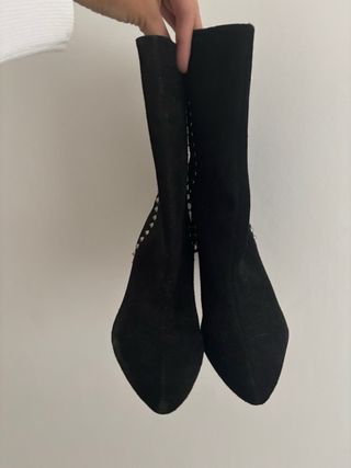 Botín Zara Piel/Ante Negro Tachuelas Talla 40