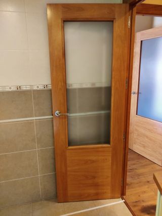 2 Puertas Madera y Cristal