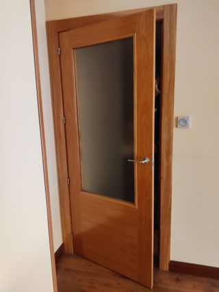 2 Puertas Madera y Cristal