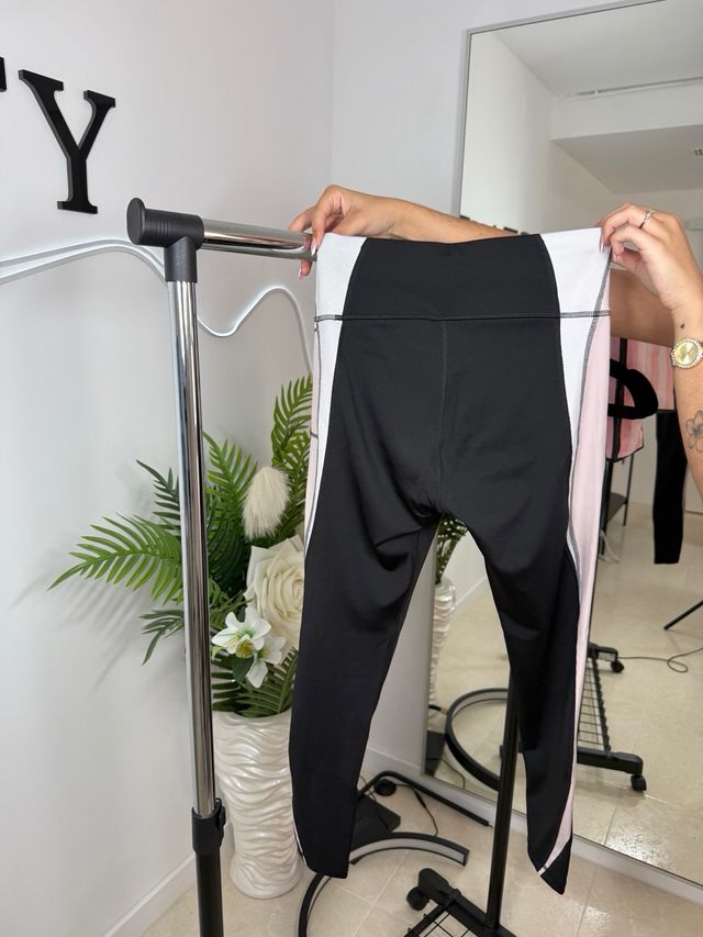 Leggings Puma Negro y Rosa