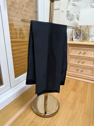 Traje de novio negro y azul