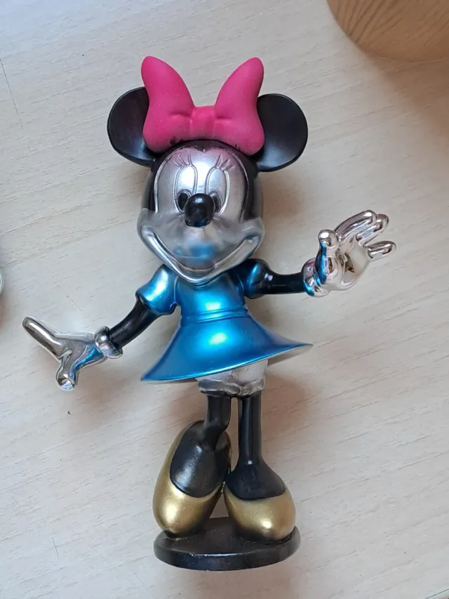 Escultura Minnie Mouse