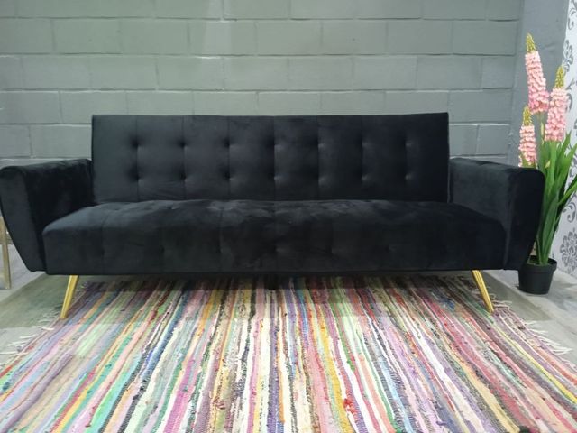 SOFA CAMA CON PATAS DORADAS