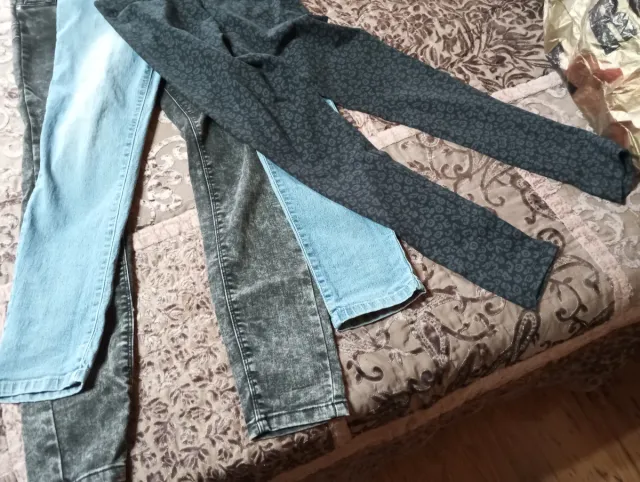 Lote 2 pantalones y malla deportiva