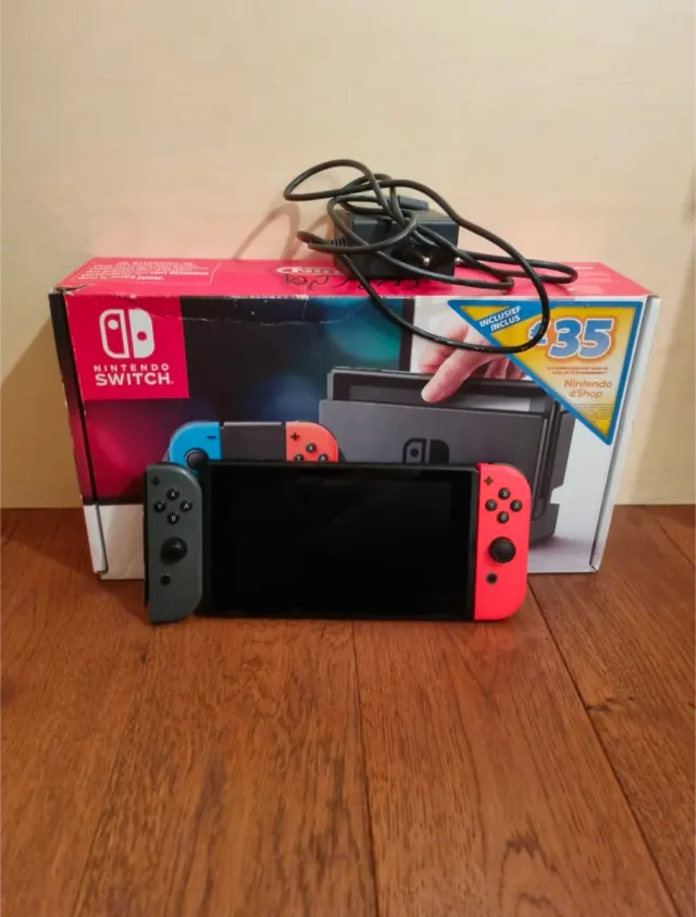 Nintendo Switch + Accesorios