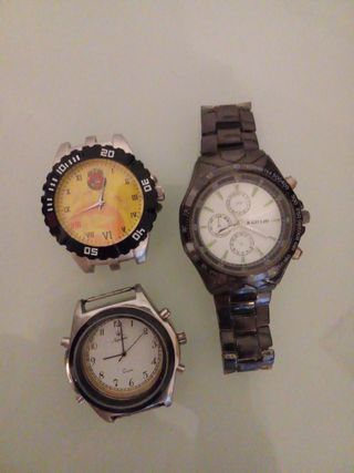 3 Orologi per pezzi di ricambio o restauro