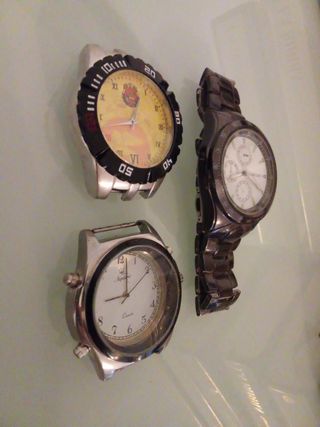 3 Orologi per pezzi di ricambio o restauro