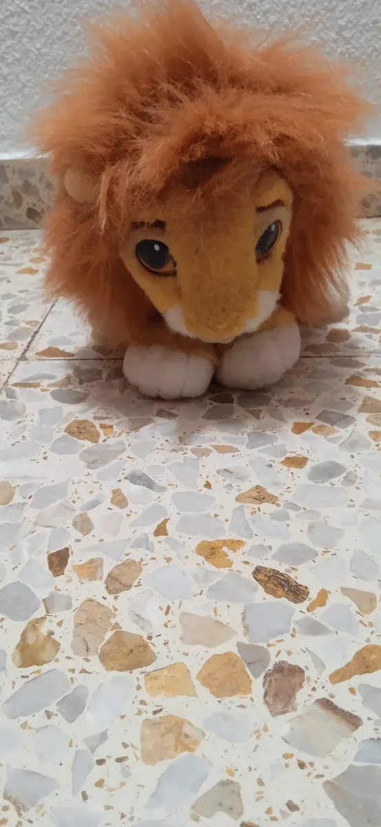 Peluche León Suave