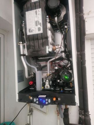 Servizio tecnico per caldaie e termosifoni 604 16 14 25