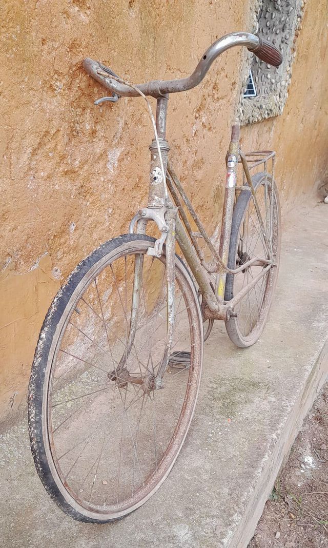 Bicicleta Emporium 1960s para restaurar