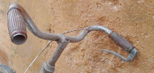 Bicicleta Emporium 1960s para restaurar