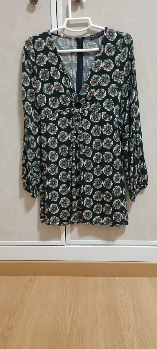 Vestido estampado floral manga larga