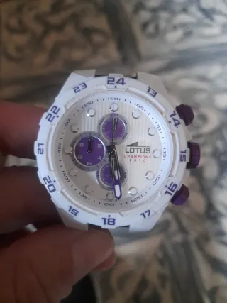 Reloj Lotus Champions 2010 Blanco Púrpura no envío