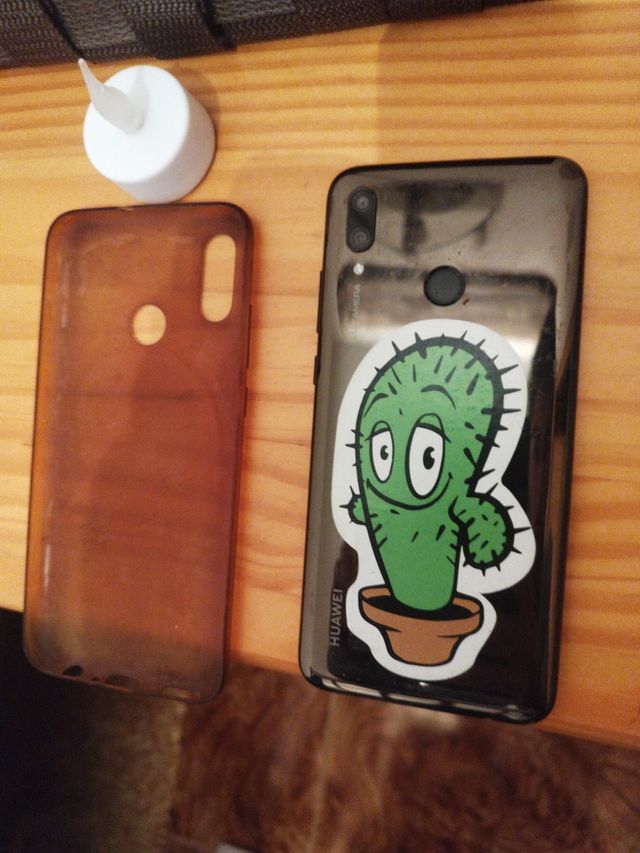 p smart 2019 con funda y pegatina