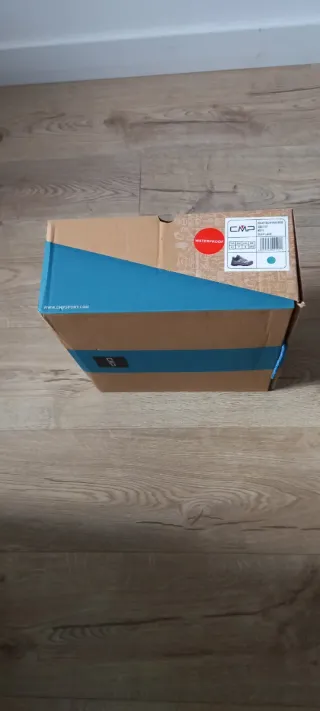 Botas de montaña CMP adulto casi nuevas