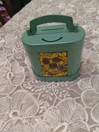 Salvadanaio in ferro anni '60