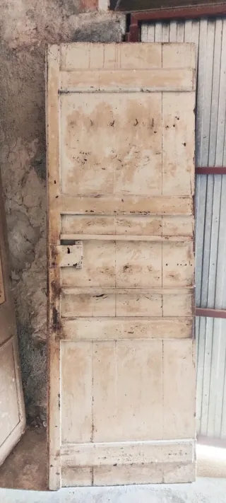 Puerta antigua de madera