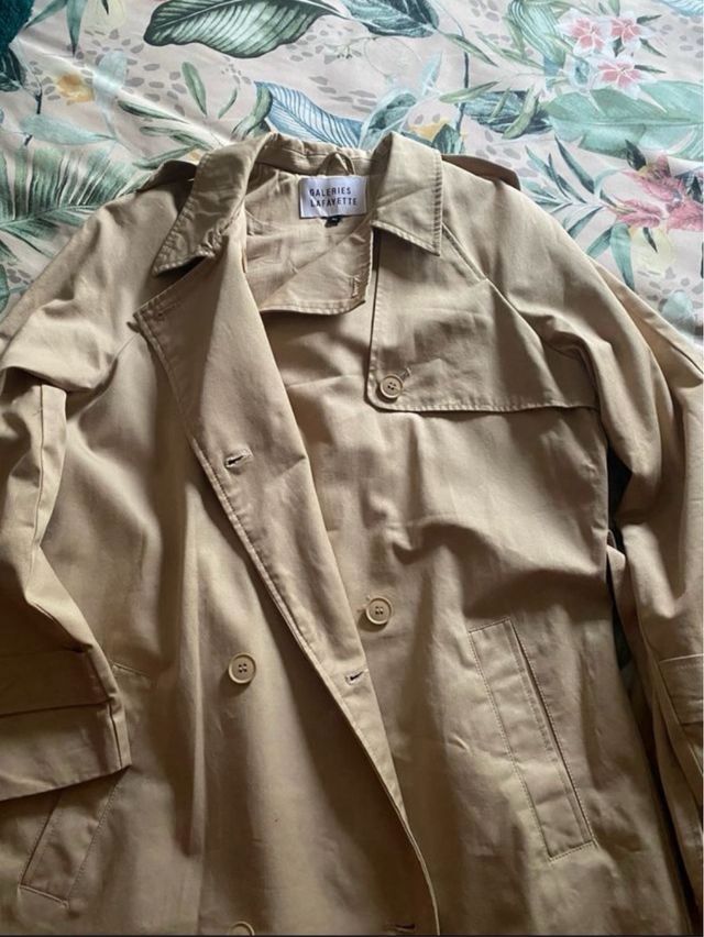 Gabardina Galeries Lafayette Talla M