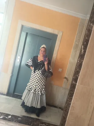 Vestido Flamenca Lunares Negros y fondo Blanco
