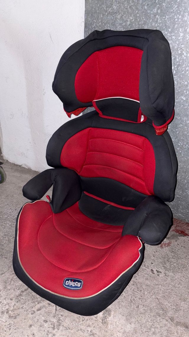 Silla coche niño Chicco roja