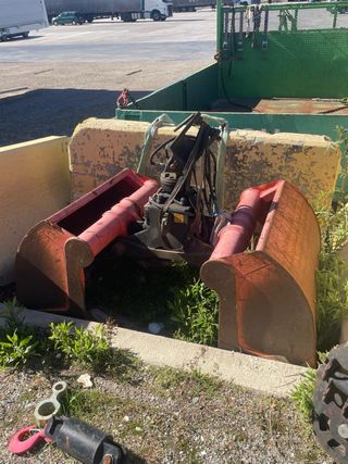 Gancho para grúa y tierras