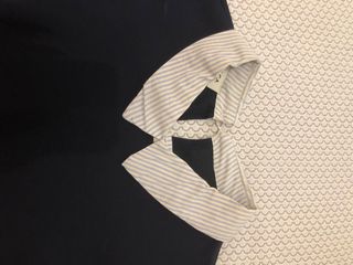 Vestido azul marino con cuello y puños de camisa