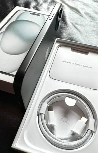 iPhone 15 Grigio Scuro