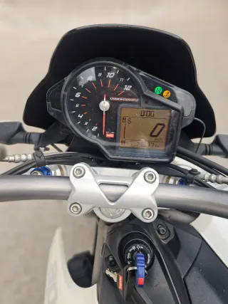 Aprilia Dorsoduro 750 carnet A2/A