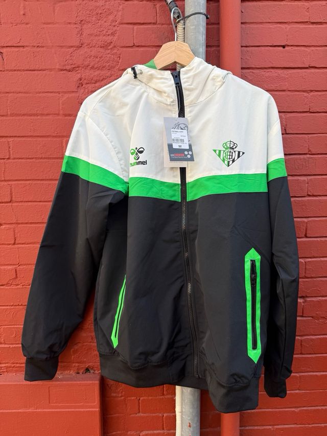 Cortavientos Real Betis Hummel Talla M