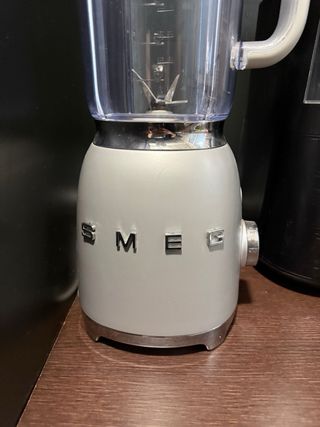 Batidora Smeg Gris