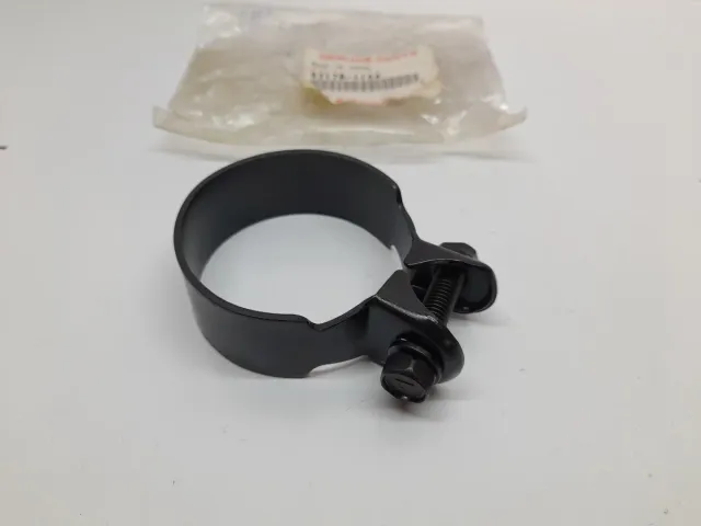 Abrazadera Escape Kawasaki ZZR 600