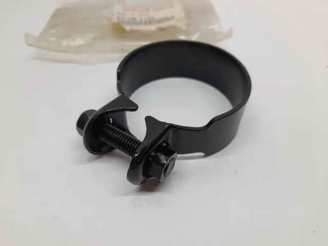 Abrazadera Escape Kawasaki ZZR 600