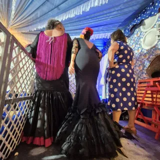 Vestido Flamenca Negro y buganvilla