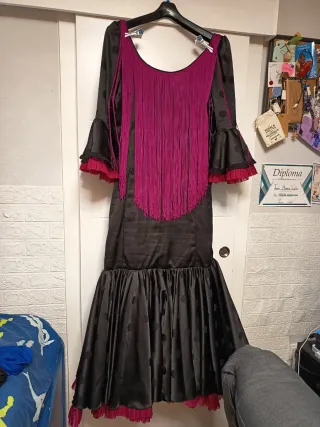 Vestido Flamenca Negro y buganvilla