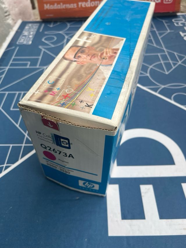 Tóner HP Color LaserJet Q2673A Magenta