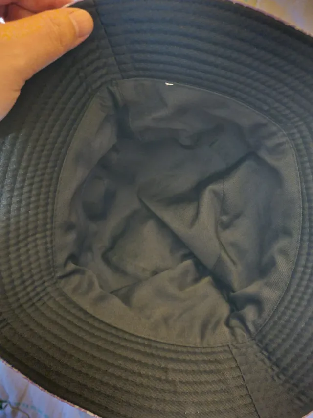 Gorro bucket bandana morado reversible