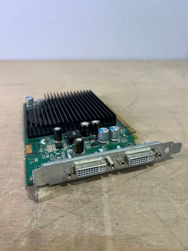 Placa Gráfica Nvidia P345