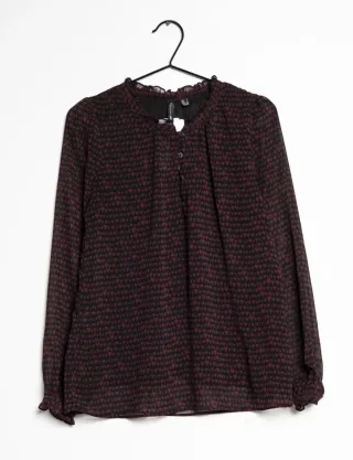 Blusa Negra Mango Estampado Corazones Granates.