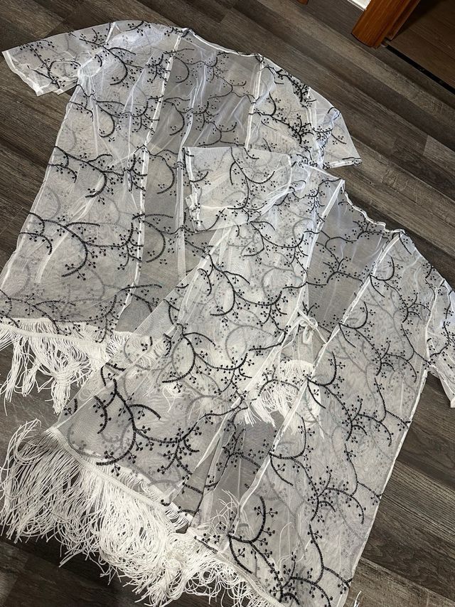 Lote cárdigan blanco y negro