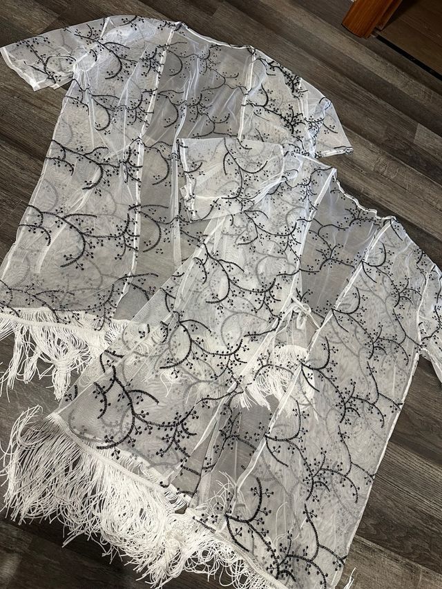 Lote cárdigan blanco y negro