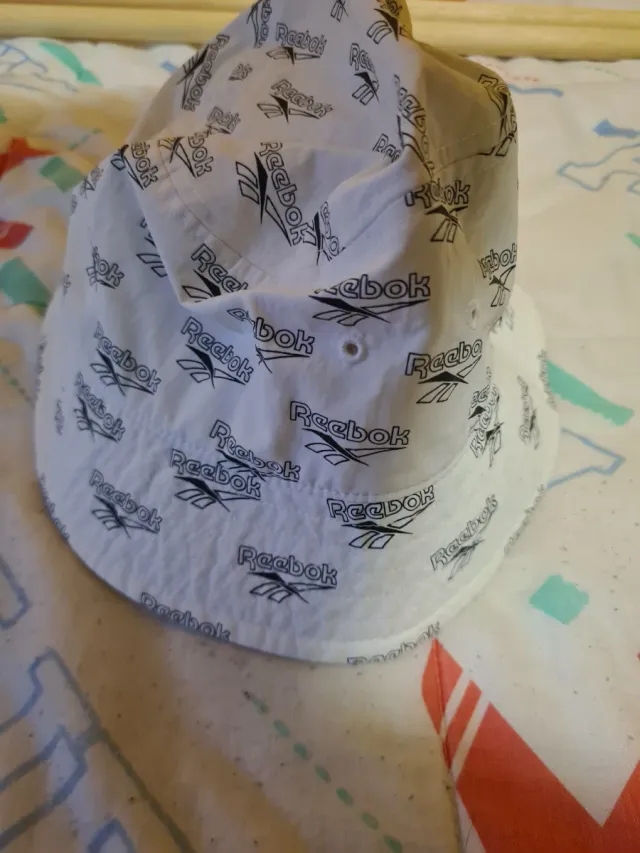 Gorro bucket Reebok Classic blanco