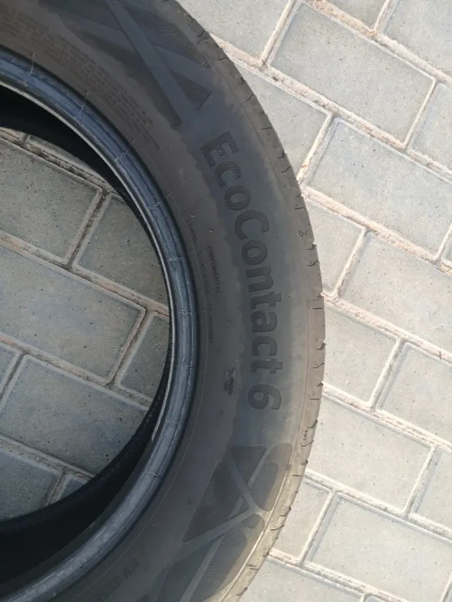 Neumático Continental EcoContact 6 225/55 R16