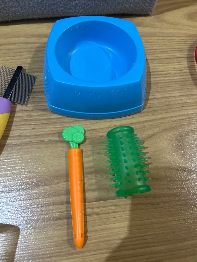 accesorios para Conejo/Gato/Roedor (casita vendida