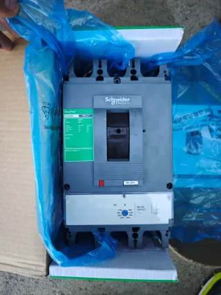 Interruptor Schneider Electric EasyPact MA 320A