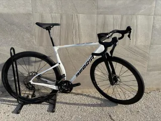 Berria Allroad Pro GRX400