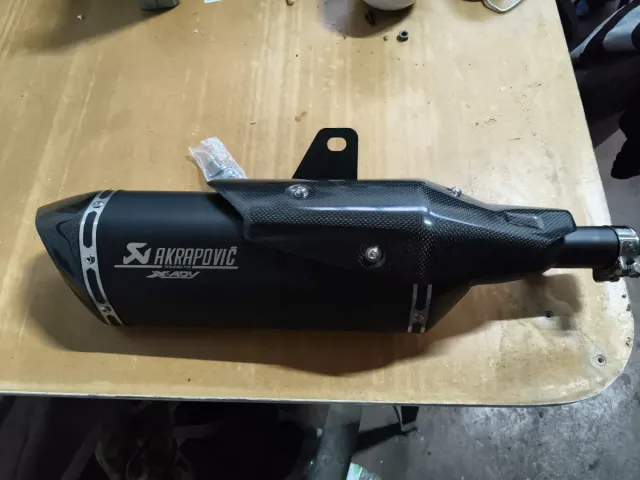 Escape Akrapovic M-HR062 X-ADV 750